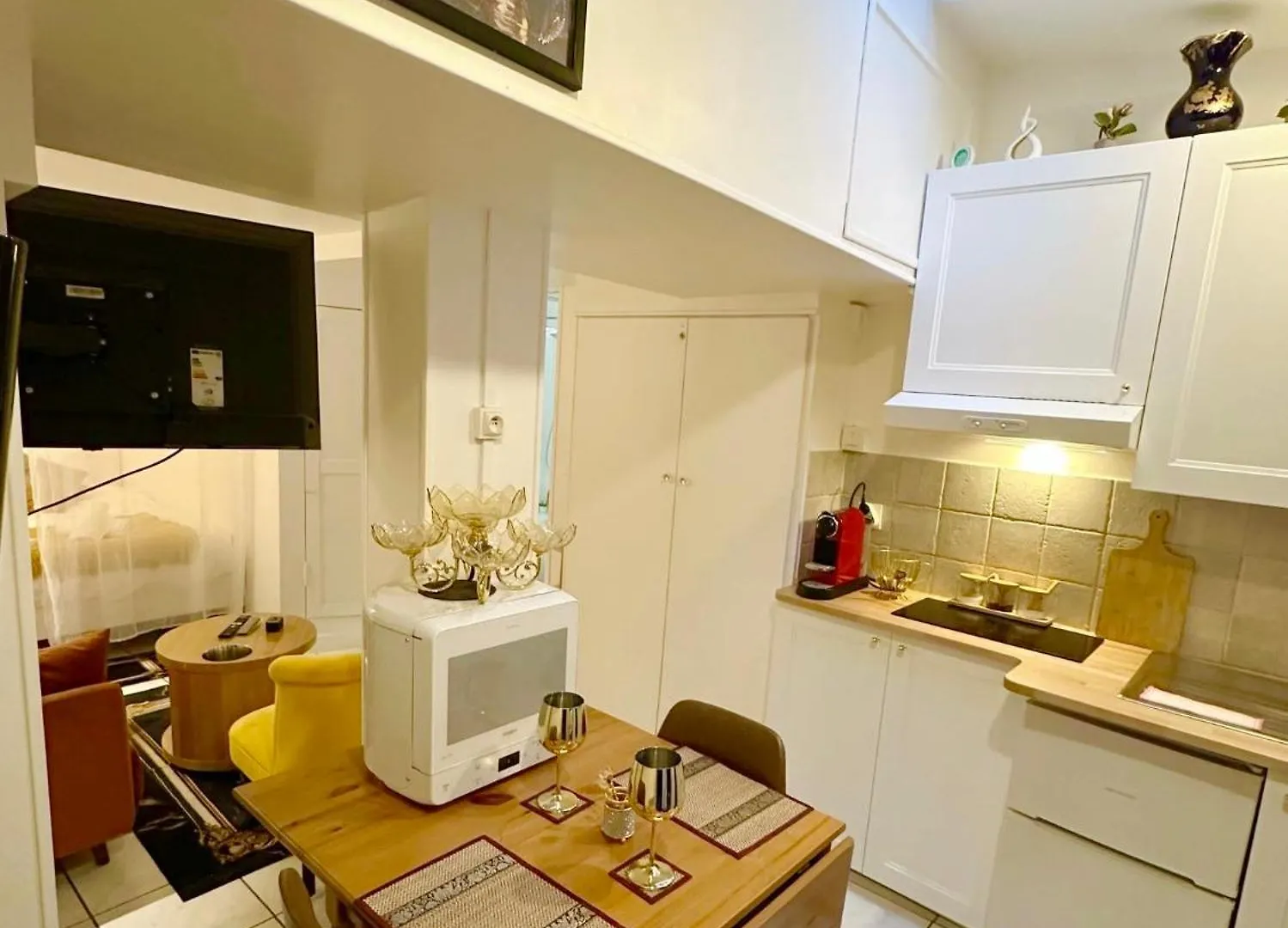Apartamento Sympathy Studio For 2 Near The Sacre Coeur París