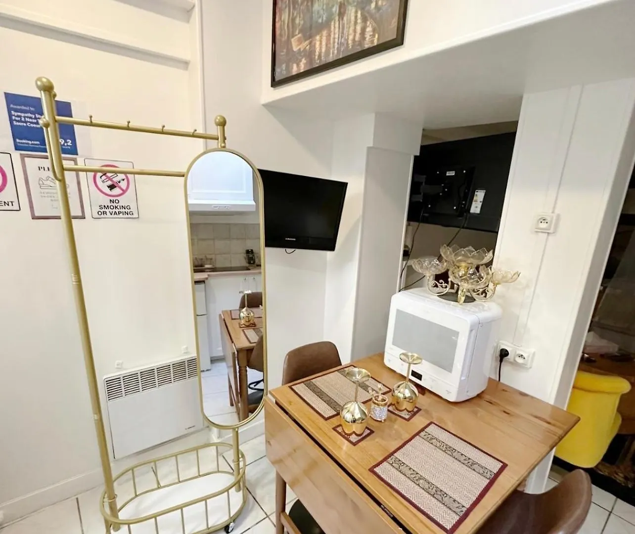 Sympathy Studio For 2 Near The Sacre Coeur Paris Apartment